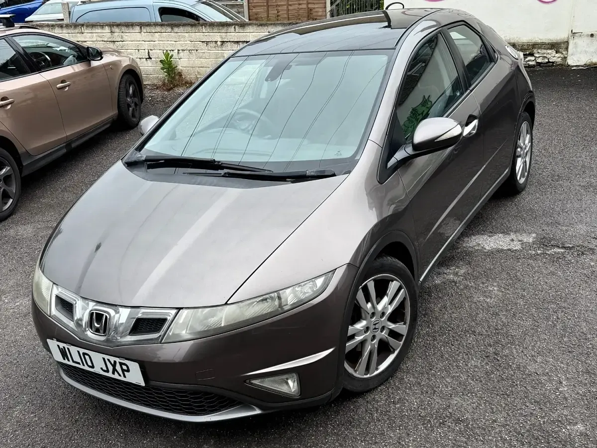 Used Honda Civic ES 140 HP (102 kW) 2010 Bronze Hatchback