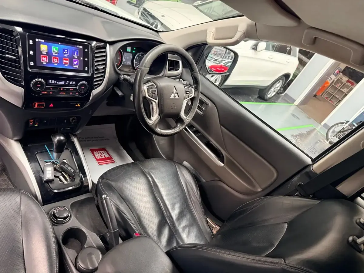 Used Mitsubishi L200 Warrior 181 HP (133 kW) 2018 White Pickup