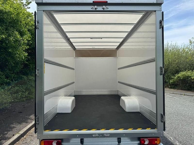 New Renault Master 150 HP (110 kW) 2026 White MPV