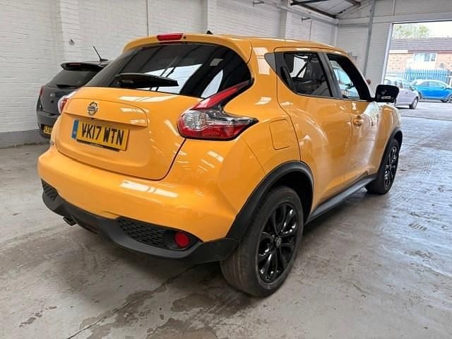 Used Nissan Juke Tekna 2017 Yellow SUV