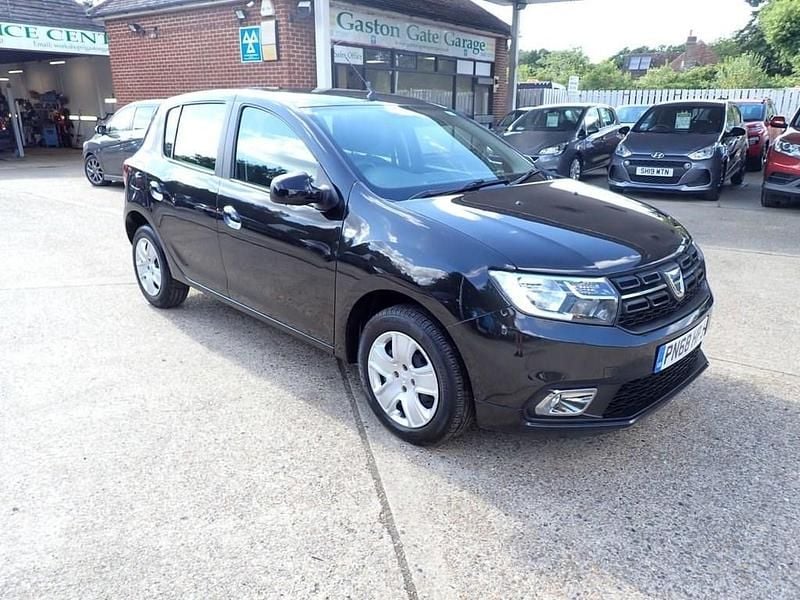 Black Used 2018 Dacia Sandero Comfort Hatchback | £5,350 (Good price) - Image 1/4