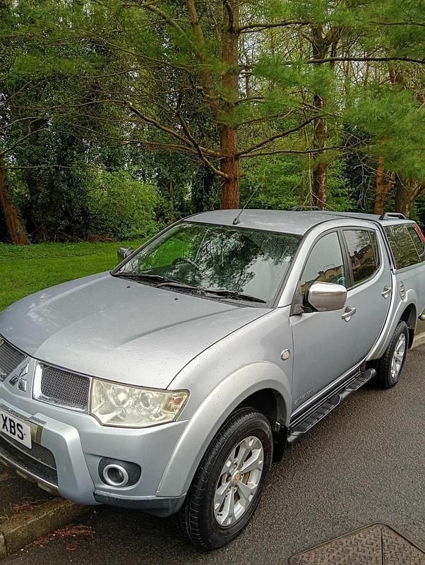 Used Mitsubishi L200 176 HP (129 kW) 2011 Silver Pickup