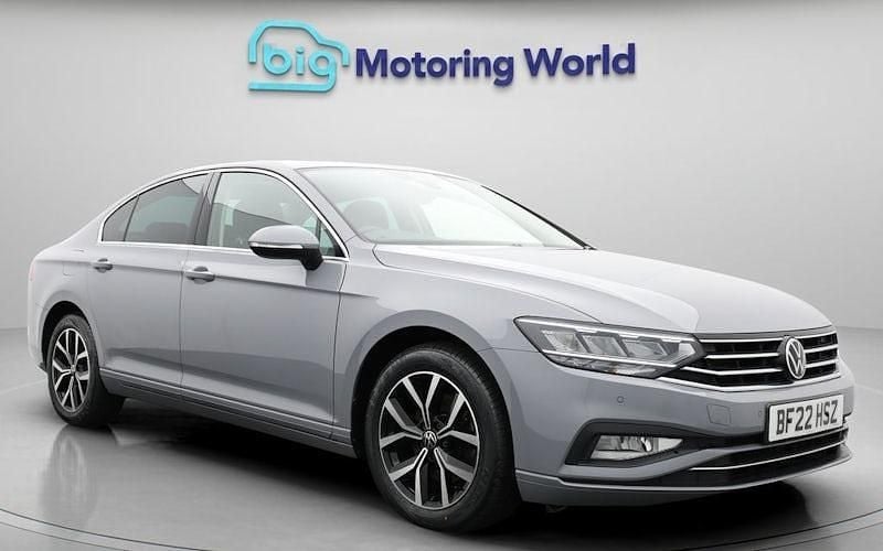 Grey Used 2021 VW Passat SEL Sedan | £16,200 (Fair price) - Image 1/4