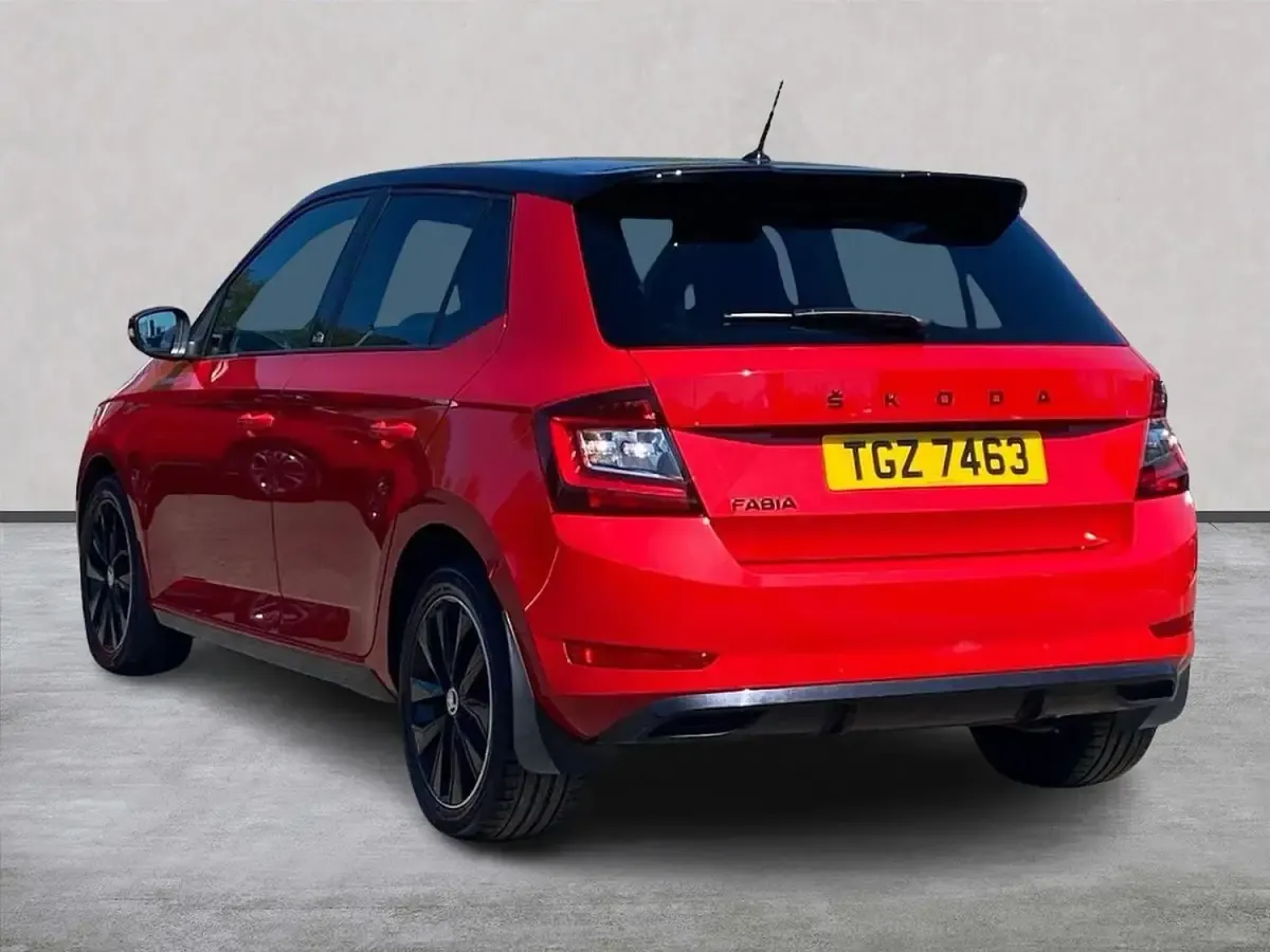 Usado Skoda Fabia Monte Carlo 95 HP (69 kW) 2021 Vermelho Citadino