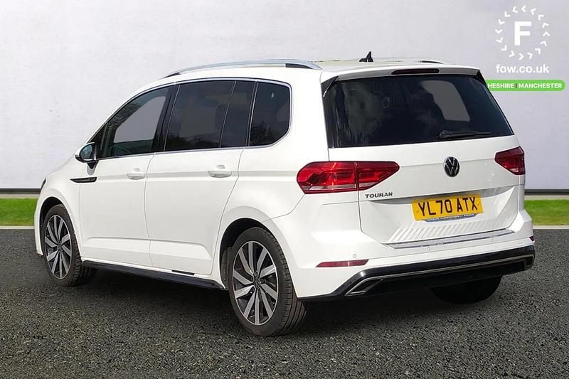 Used VW Touran R-line 150 HP (110 kW) 2021 White MPV