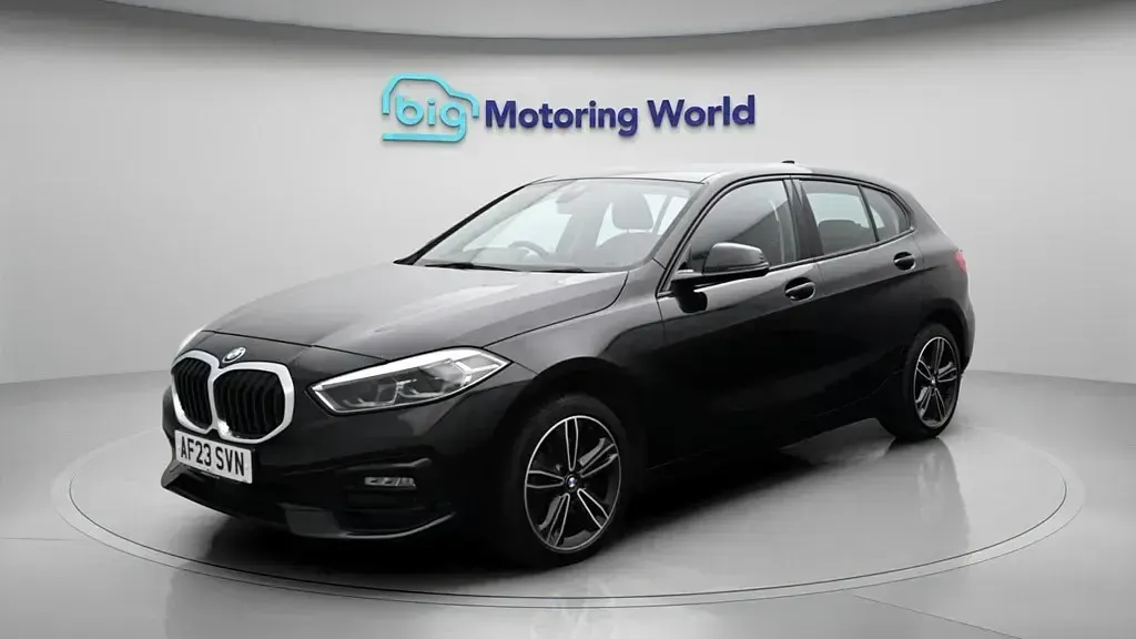 Used BMW 116 Sport Line 116 HP (85 kW) 2023 Black Hatchback