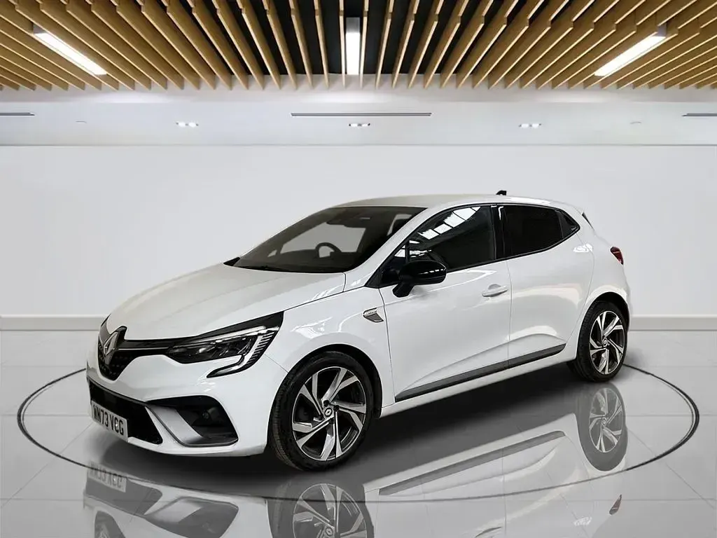 Used Renault Clio RS Line 90 HP (66 kW) 2023 White Hatchback