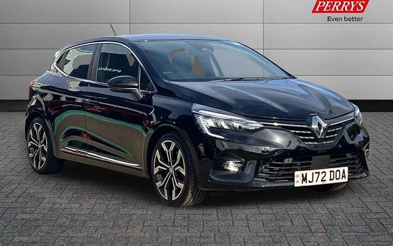 Used Renault Clio V SE 140 HP (102 kW) 2022 Hatchback