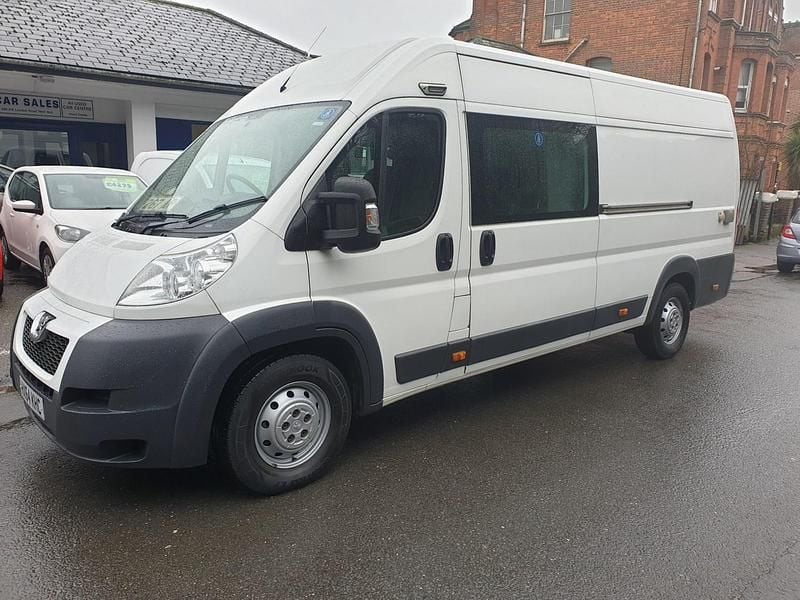Used Peugeot Boxer 130 HP (95 kW) 2015 White Van