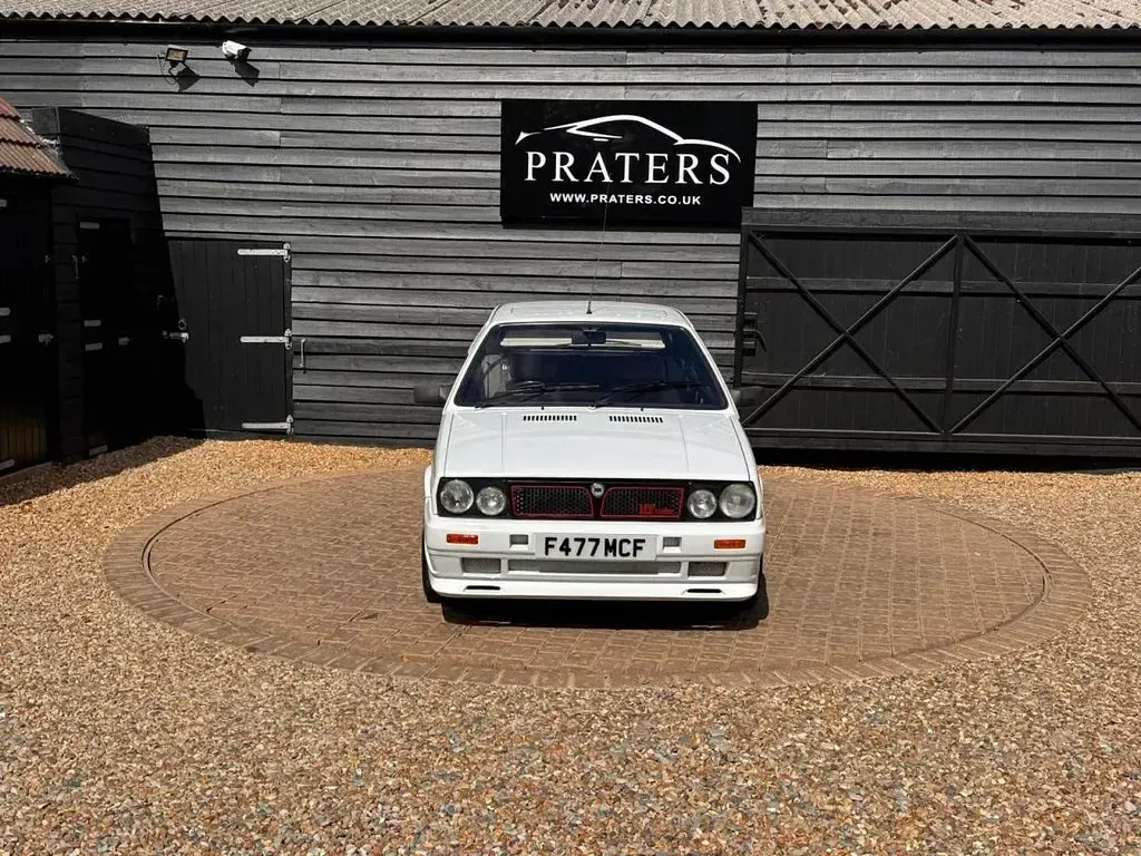 Used Lancia Delta 1988 White Hatchback