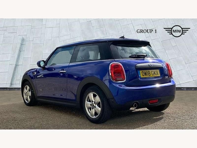 Used Mini ONE Hatch 102 HP (75 kW) 2018 Starlight blue Hatchback