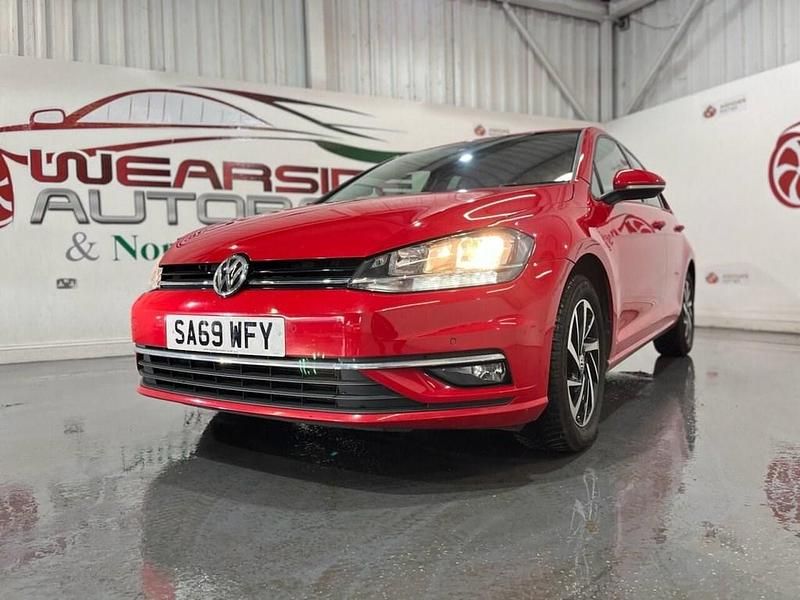 Used VW Golf VII Match 150 HP (110 kW) 2019 Red Hatchback
