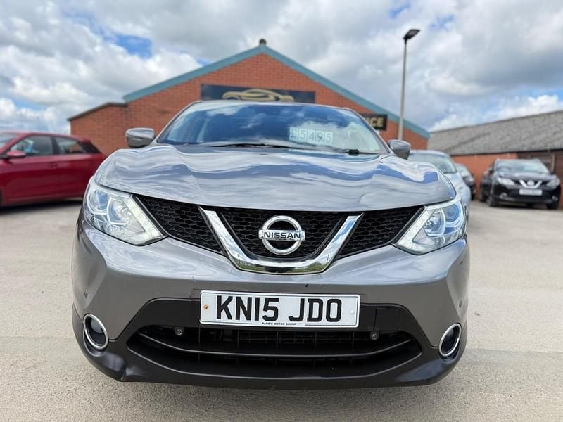 Used Nissan Qashqai Acenta+ 110 HP (80 kW) 2015 Grey SUV