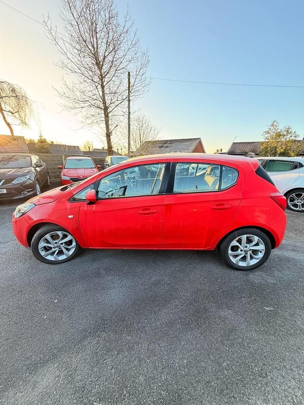Begagnad Vauxhall Corsa 2019 Röd Halvkombi