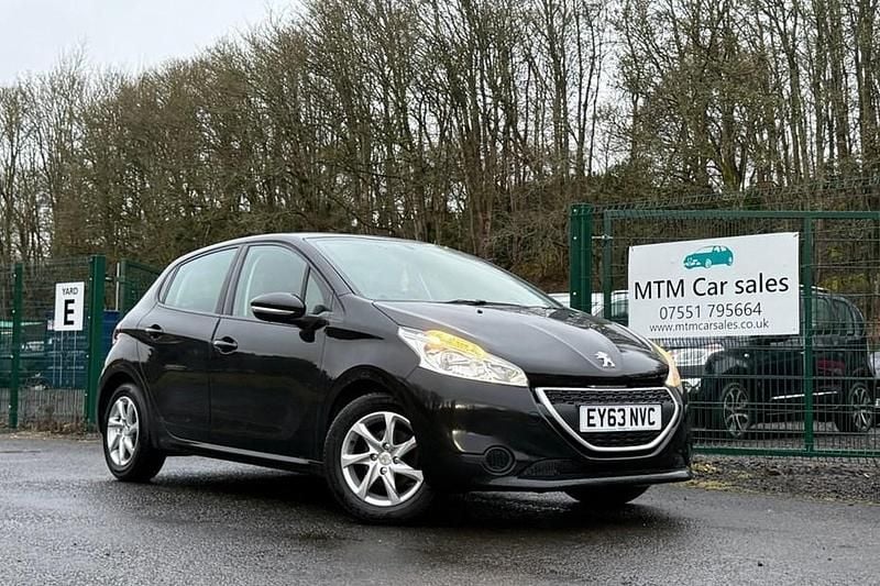 Black Used 2013 Peugeot 208 Access Hatchback | £3,350 (Fair price) - Image 1/1