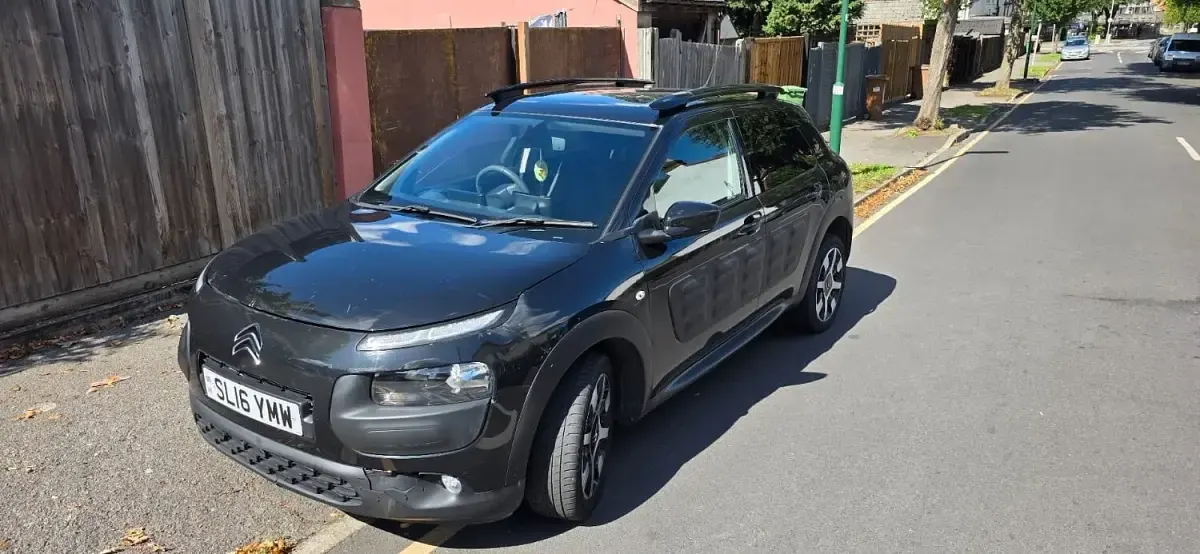 Used Citroën C4 Cactus Flair 2016 Black Hatchback