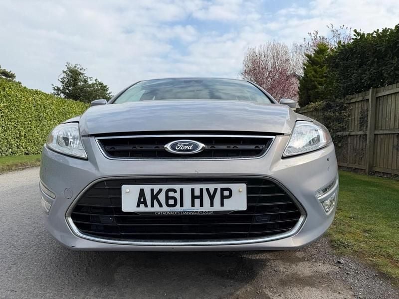 Used Ford Mondeo Titanium 115 HP (84 kW) 2011 Silver Hatchback