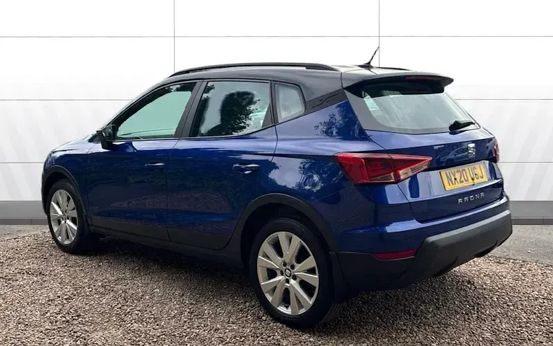 Used Seat Arona SE Technology 95 HP (69 kW) 2020 Blue SUV