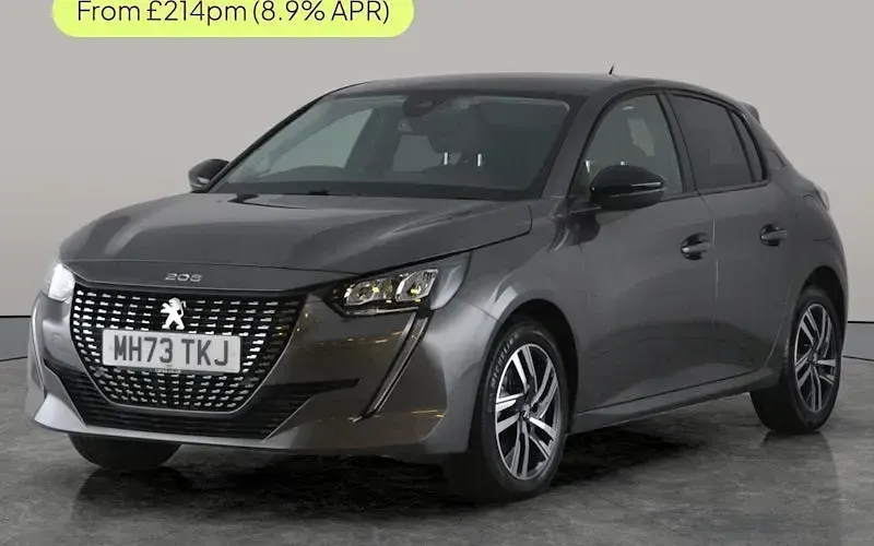 Begagnad Peugeot 208 Allure+ 131 HK (96 kW) 2023 Halvkombi