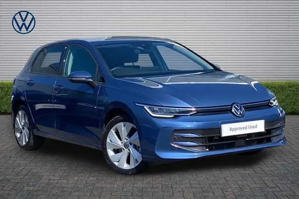 Second-hand VW Golf VIII 204 CP (150 kW) 2025