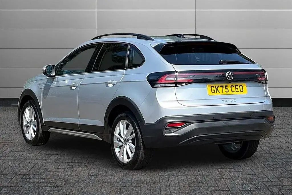 Used VW Taigo Match 95 HP (69 kW) 2025 Silver SUV