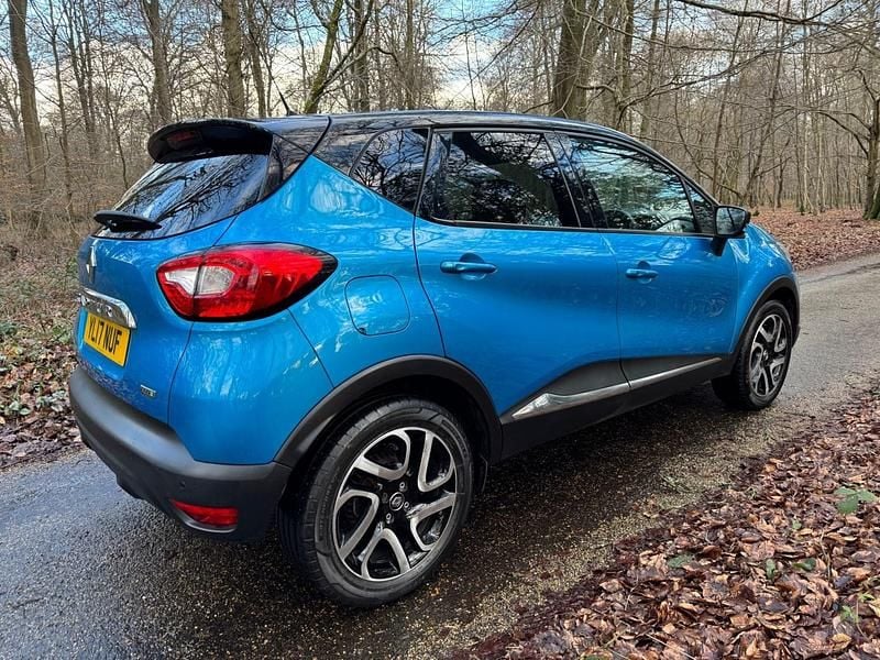 Usado Renault Captur Dynamique 90 HP (66 kW) 2017 Azul SUV
