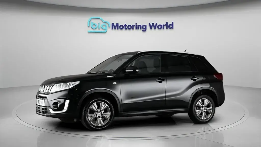 Gebraucht Suzuki Vitara SZ-T 111 PS (81 kW) 2019 Schwarz SUV
