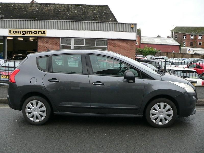 Grey Used 2011 Peugeot 3008 Active Hatchback | £1,995 (Fair price) - Image 1/4