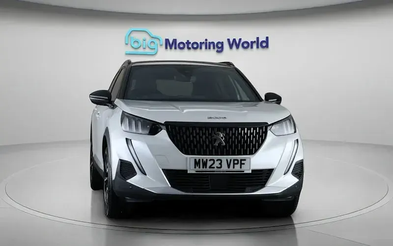 Used Peugeot 2008 GT 131 HP (96 kW) 2023 White SUV