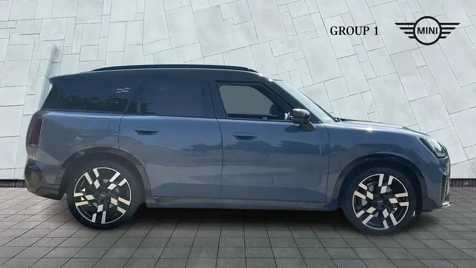 Used Mini Countryman 215 HP (158 kW) 2025 Blue SUV