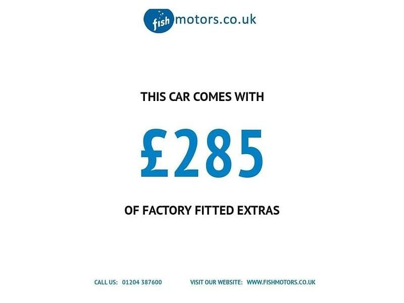 White Used 2016 Vauxhall Astra SRi Hatchback | £4,390 (Fair price) - Image 1/1