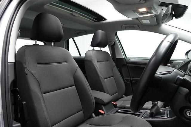 Used VW Golf VII SE 150 HP (110 kW) 2019 Silver Hatchback