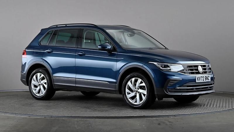 Blue Used 2022 VW Tiguan Life SUV | £19,998 (Fair price) - Image 1/4