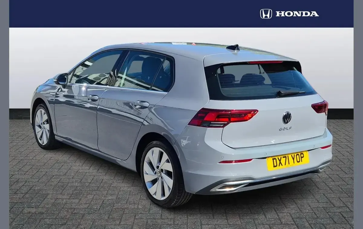 Used VW Golf VIII Style 147 HP (108 kW) 2021 Grey Hatchback