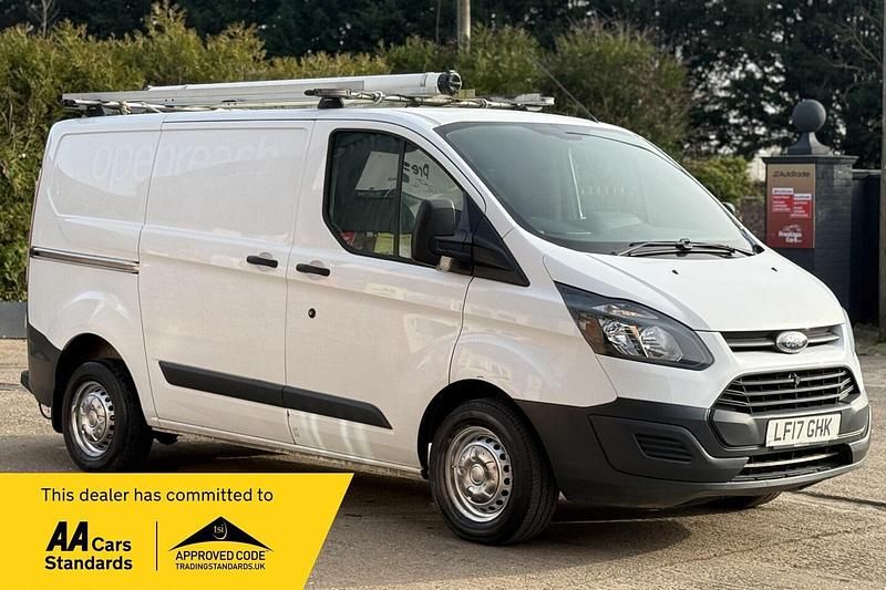 Used Ford Transit Custom 105 HP (77 kW) 2017 White Van
