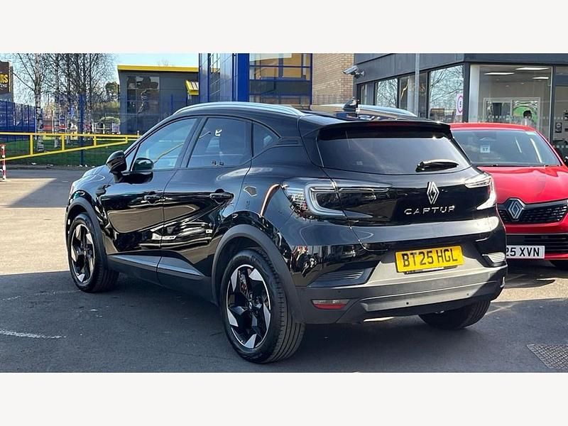 Used Renault Captur Techno 143 HP (105 kW) 2025 Metallic  diamond black  SUV