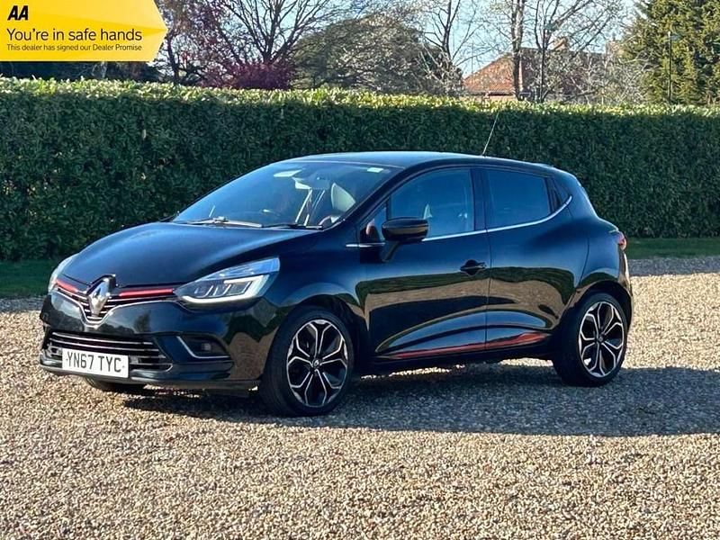 Used Renault Clio IV Dynamique 2017 Black Hatchback