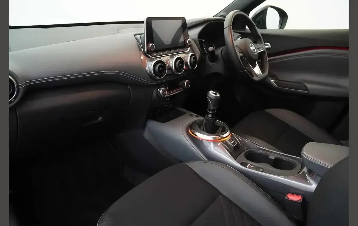 Used Nissan Juke Tekna 112 HP (82 kW) 2021 Blue SUV