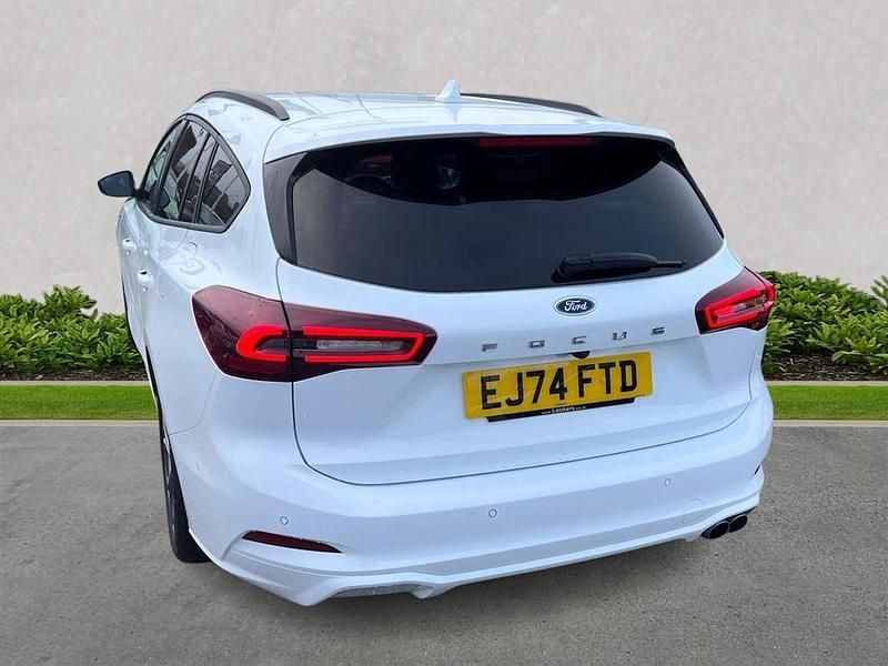 Used Ford Focus ST-Line 155 HP (114 kW) 2024 White Estate
