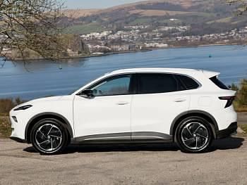 New MG MG5 EV Trophy 169 kW (231 HP) 2026 White Estate