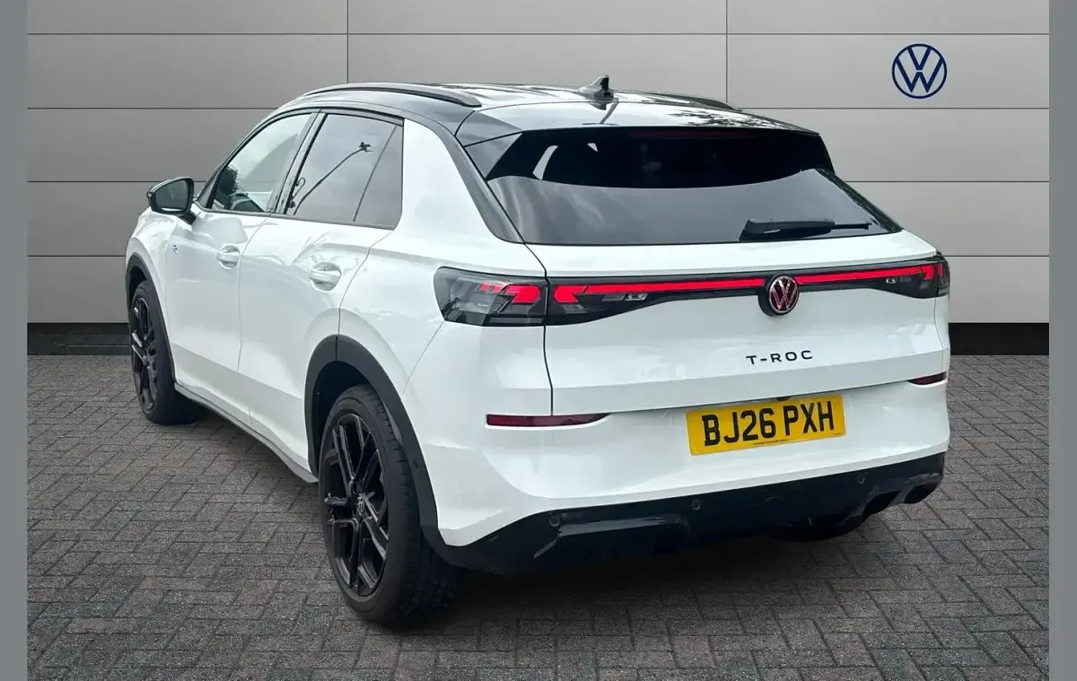 Used VW T-Roc R-line 150 HP (110 kW) 2026 White SUV