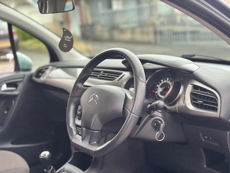 Used Citroën C3 PureTech 2015 Silver Hatchback