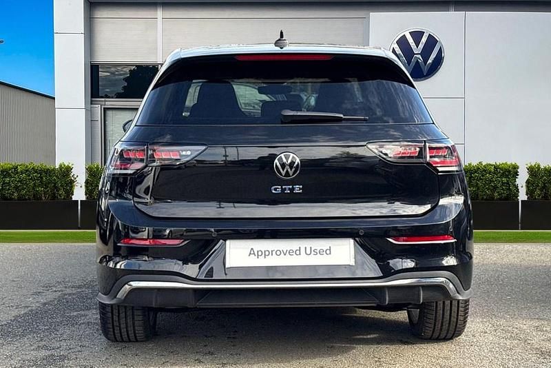 Used VW Golf VIII GTE 272 HP (200 kW) 2025 Black Hatchback