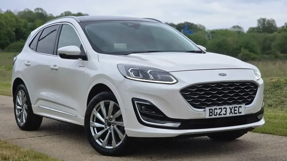 Usado Ford Kuga Vignale 225 CV (165 kW) 2023 Blanco SUV