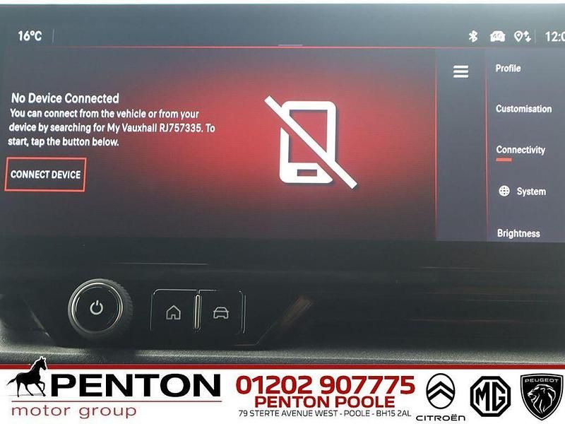 Used Vauxhall Combo S 100 HP (73 kW) 2024 White MPV