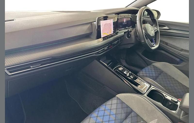 Used VW Golf VIII R 320 HP (235 kW) 2022 White Hatchback