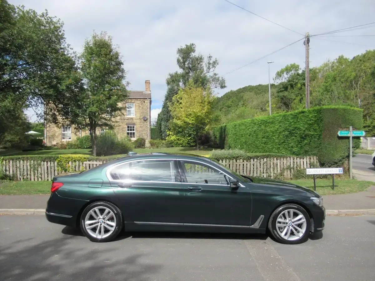 Used BMW 740L Exclusive 2017 Green Sedan