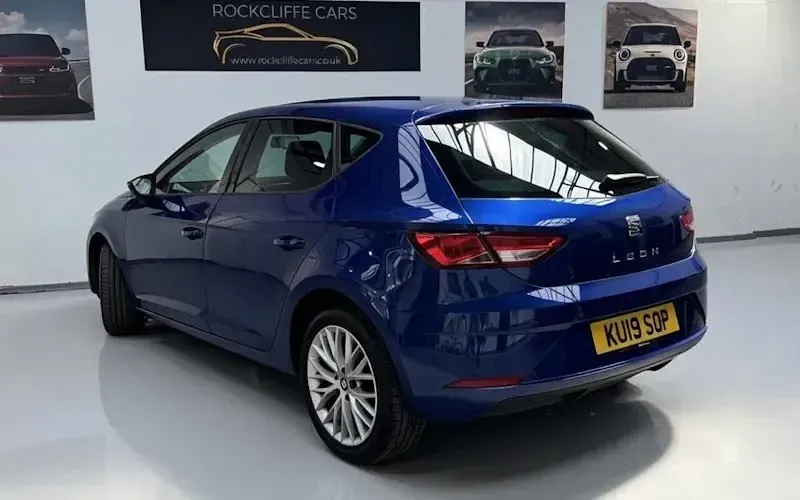 Used Seat Leon SE Dynamic 116 HP (85 kW) 2020 Hatchback