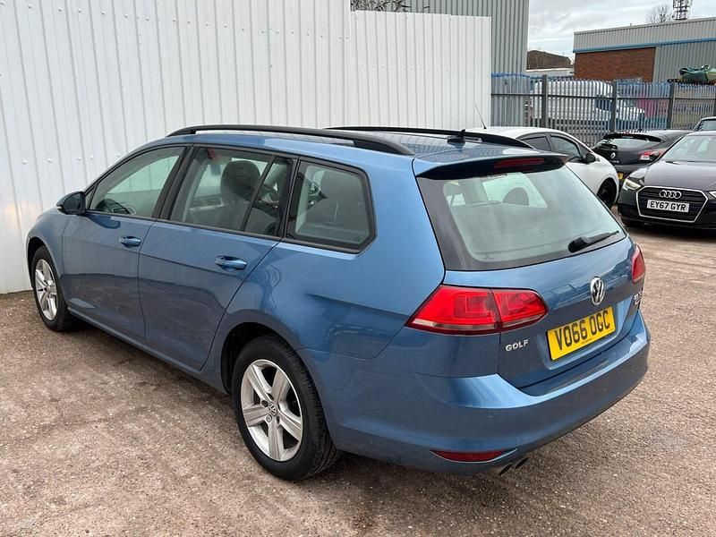 Used VW Golf VII Edition 150 HP (110 kW) 2016 Blue Estate