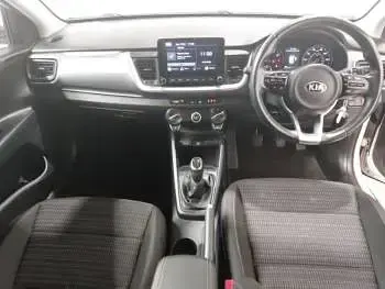 Used Kia Stonic 99 HP (72 kW) 2021 White SUV